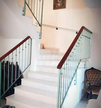 George's Villa