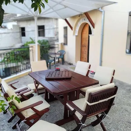 Villa George's