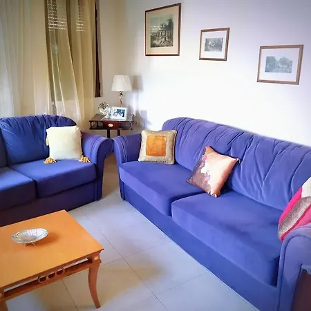George's * Gjirokaster